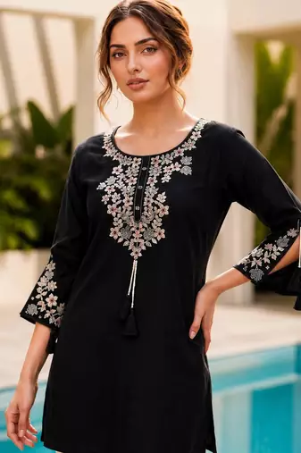 Black color embroidered kurta