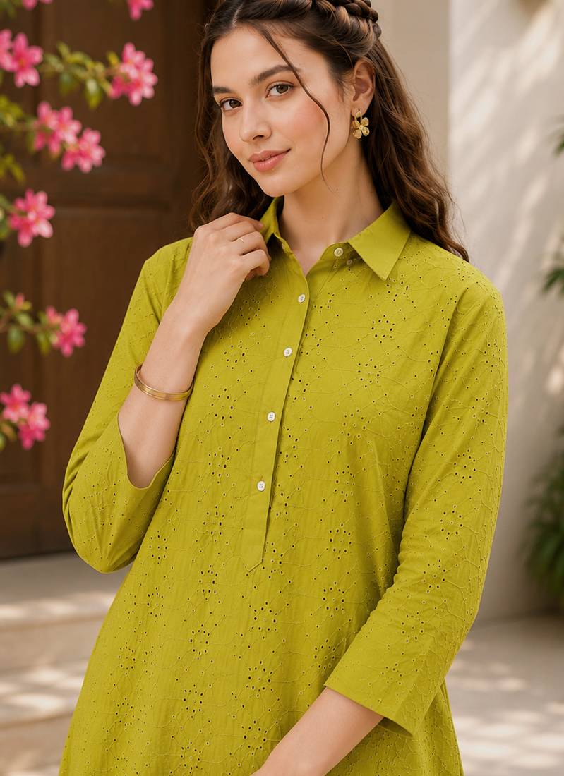 Green color embroidery work kurta set for graceful ethnic looks