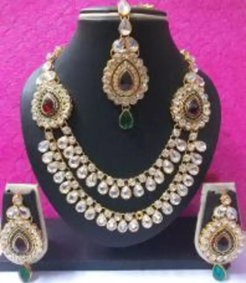 Two Brooch Maroon Green Stone Wedding Necklace set