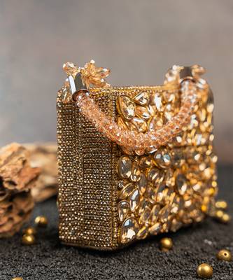Gold silk embroidered diamond casket hand bag 4