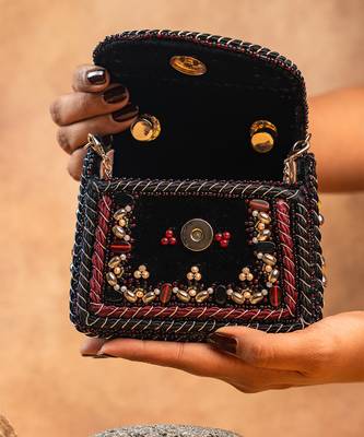 Black velvet embroidered noir hand bag 3