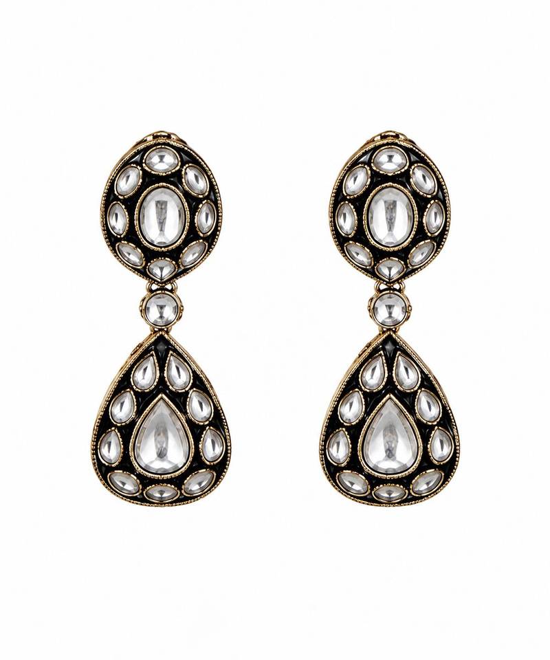 Gold plated kundan polki necklace set with maang tikka and earrings
