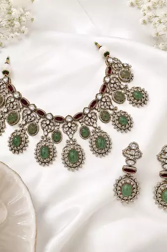 Sage green semi precious stone zircon necklace set