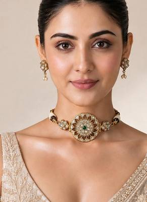 Gold plated handcrafted jadau kundan choker set 1