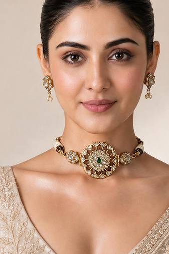 Gold plated handcrafted jadau kundan choker set