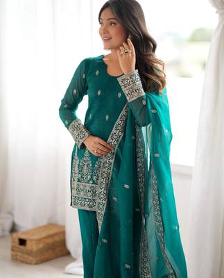 Embroidery Work Bottom Kurti With Dupatta Wedding Wear Designer Suit Set 2