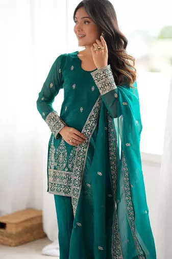 Embroidery Work Bottom Kurti With Dupatta Wedding Wear Designer Suit Set