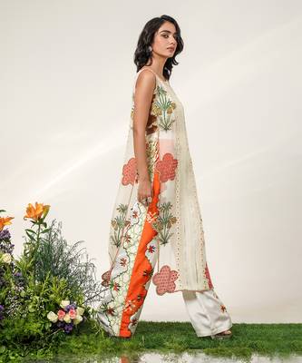 Ivory and tangerine orange embroidered organza nysha silk kurta set 2