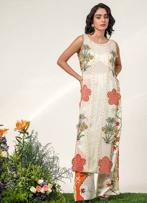Ivory and tangerine orange embroidered organza nysha silk kurta set 3