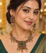 green pendant antique gold heritage necklace set