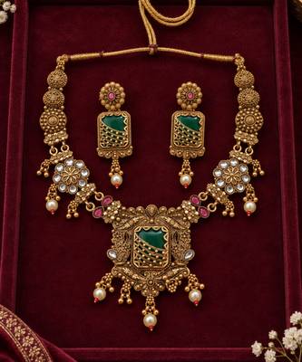 green pendant antique gold heritage necklace set 2
