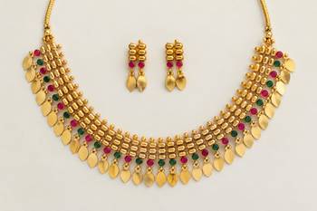 multilayer gold beaded necklace set 1