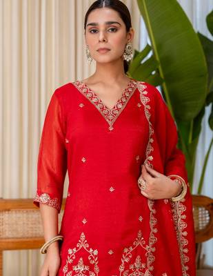 Red silk blend embroidered palazzo set 2