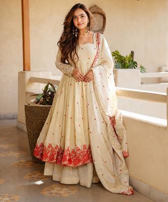 Cream chanderi embroidered 2