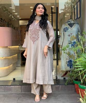 Grey cotton embroidered 4