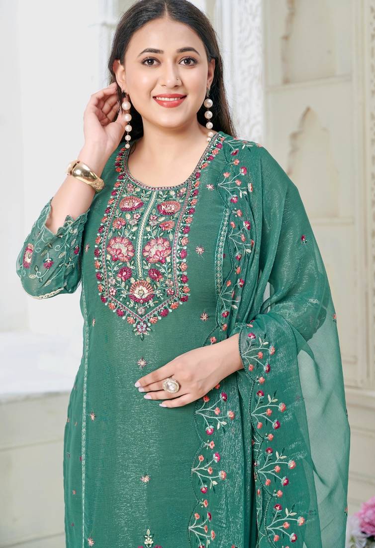 Green shimmer embroidered kurta set