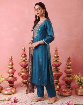 Dark-blue pure silk embroidered 5