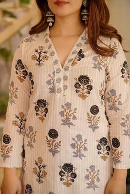 Off-white rayon printed 2
