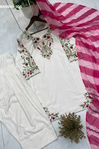 beige crepe kurta set with floral embroidered work