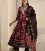 Women ethnic motifs printed regular kurta with trousers & with dupatta