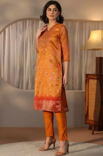 Women floral printed regular kurta with trousers & with dupatta