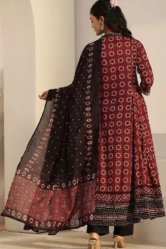 Women ethnic motifs printed regular kurta with trousers & with dupatta