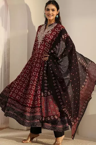 Women ethnic motifs printed regular kurta with trousers & with dupatta