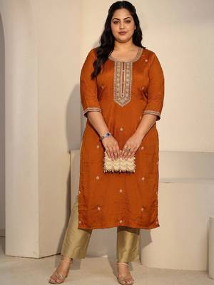 Women embroidered thread work kurta 2