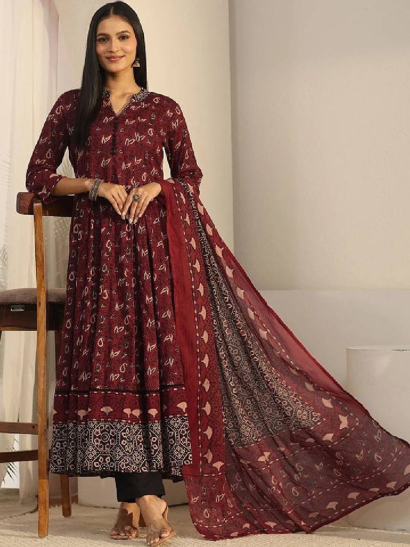 Women ethnic motifs printed regular kurta with trousers & with dupatta