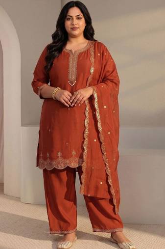 Women ethnic motifs embroidered regular chanderi silk kurta with trousers & with dupatta