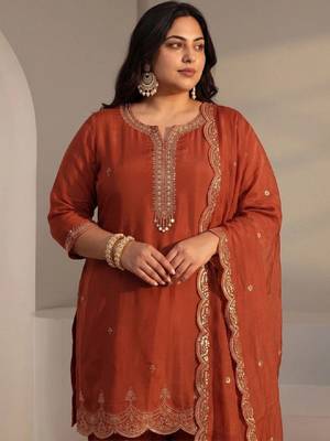Women ethnic motifs embroidered regular chanderi silk kurta with trousers & with dupatta 3