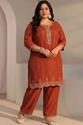 Women ethnic motifs embroidered regular chanderi silk kurta with trousers & with dupatta