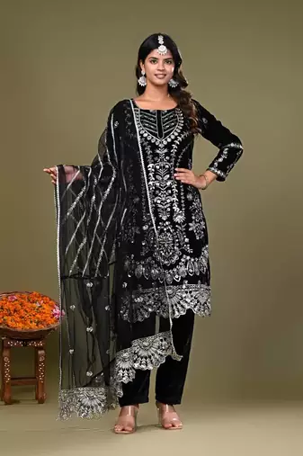 Black Color Velvet Kurta Set Embroidery Wedding Wear Suit Set With Dupatta