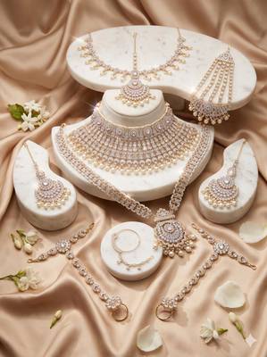 White 2-layer bridal jewelry set with earrings, maang tikka, pasha, nath & panja gold plated 2
