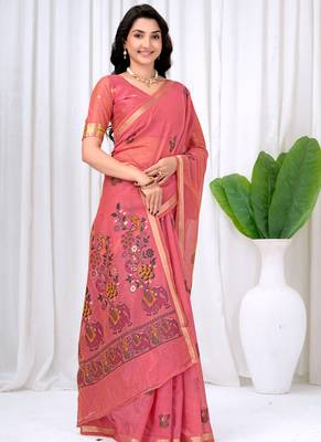 Womens elegant peach pink  cotton silk saree with golden zari border, pallu with blouse 4