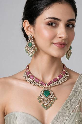 Gold plated emerald green pearl statement necklace set