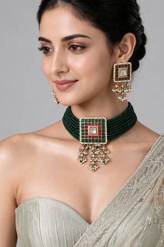 Gold plated emerald green beaded square choker necklace set