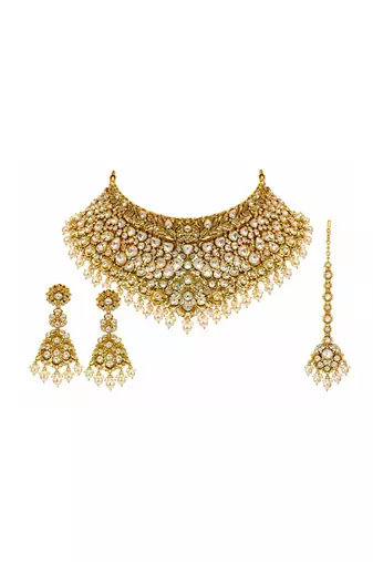 Gold plated pearl kundan necklace set with maang tikka