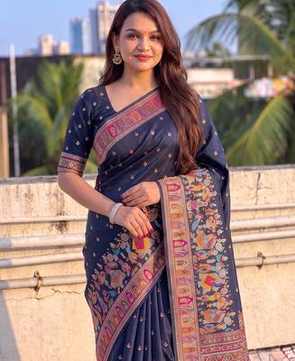 Women's zari woven kashmiri pashmina silk traditional saree with blouse 2