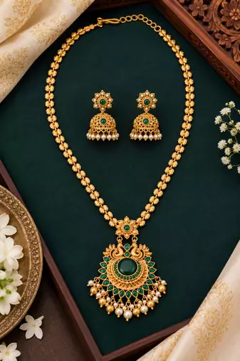 Gold-plated necklace set in multicolor - traditional style