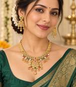 Gold-plated necklace set in multicolor - traditional style
