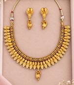 Gold-plated necklace set in golden - traditional style