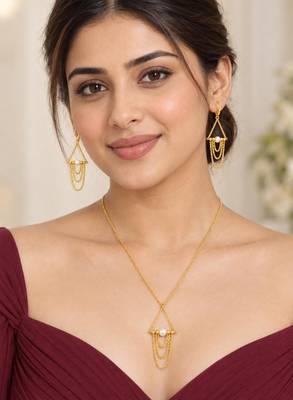Gold-plated necklace set in golden - designer style 1