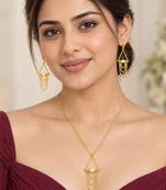 Gold-plated necklace set in golden - designer style