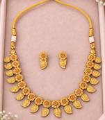 Gold-plated necklace set in golden - traditional style