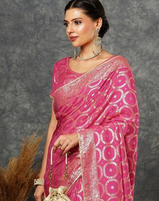 Pink ethnic motifs zari bandhani saree 3