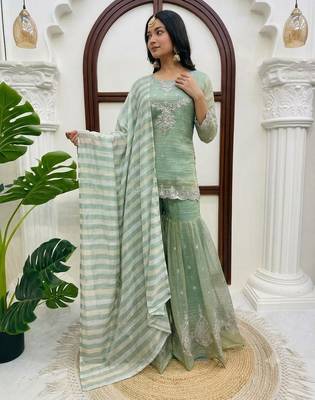 designer thread with sequence work sharara suit 2