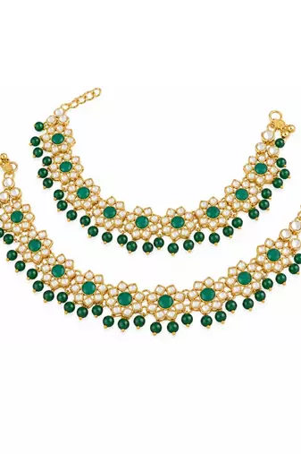 Green Beaded Jewellery Yellow Gold Alloy Pair of Jewels