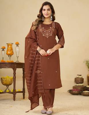 Brown embroidery thread work kurta pant dupatta for women 1