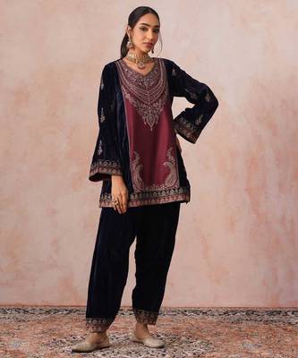 Maroon velvet embroidered suit set 2
